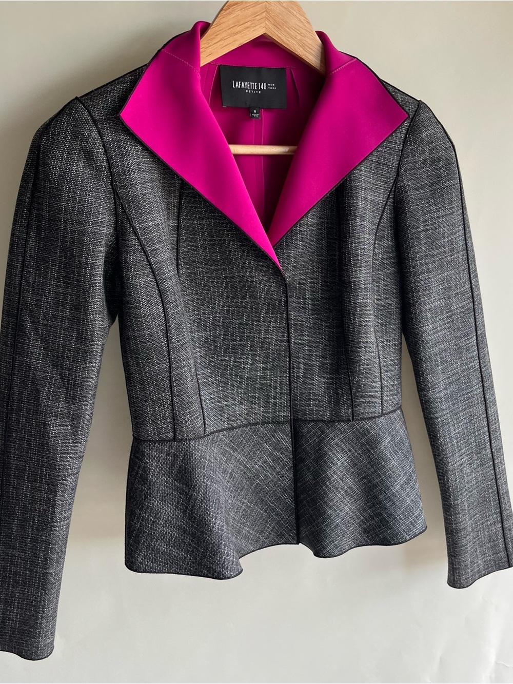 Lafayette 148 New York Petite 0 Jacket Blazer Black White Fuschia EUC Lapel